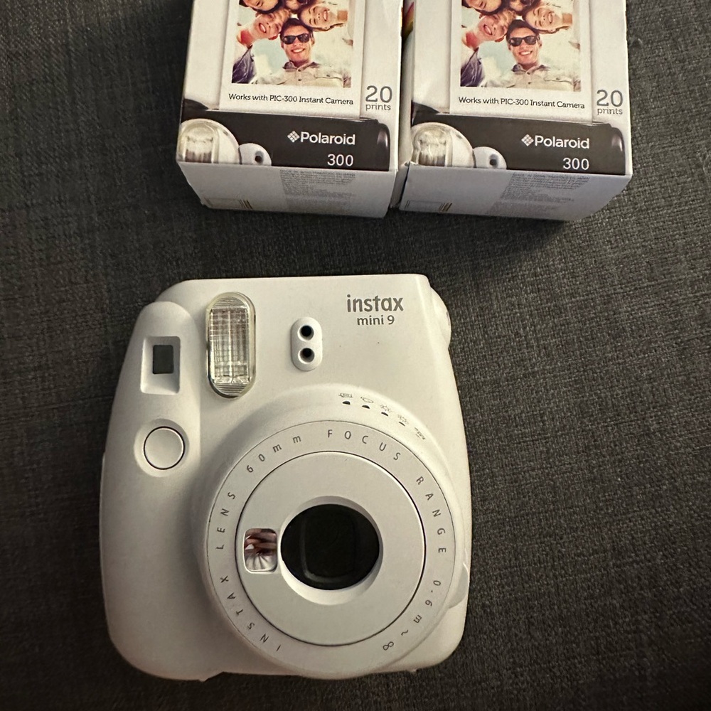 BRAND NEW Instax Mini 9
